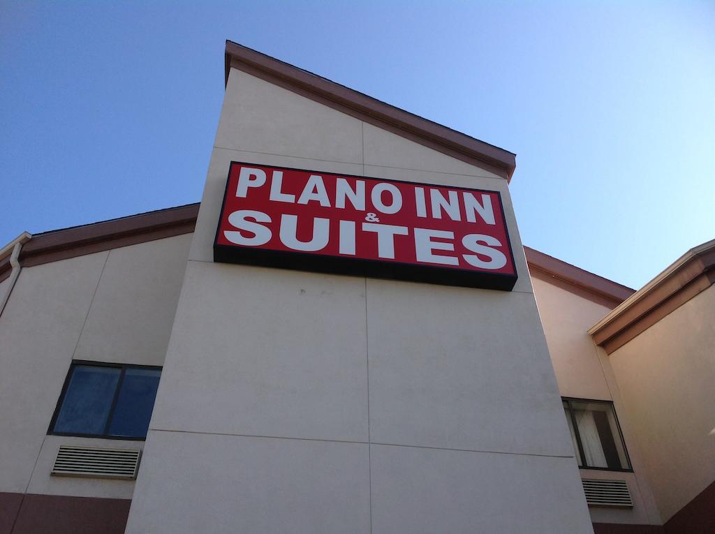 Plano Inn & Suites Exterior foto