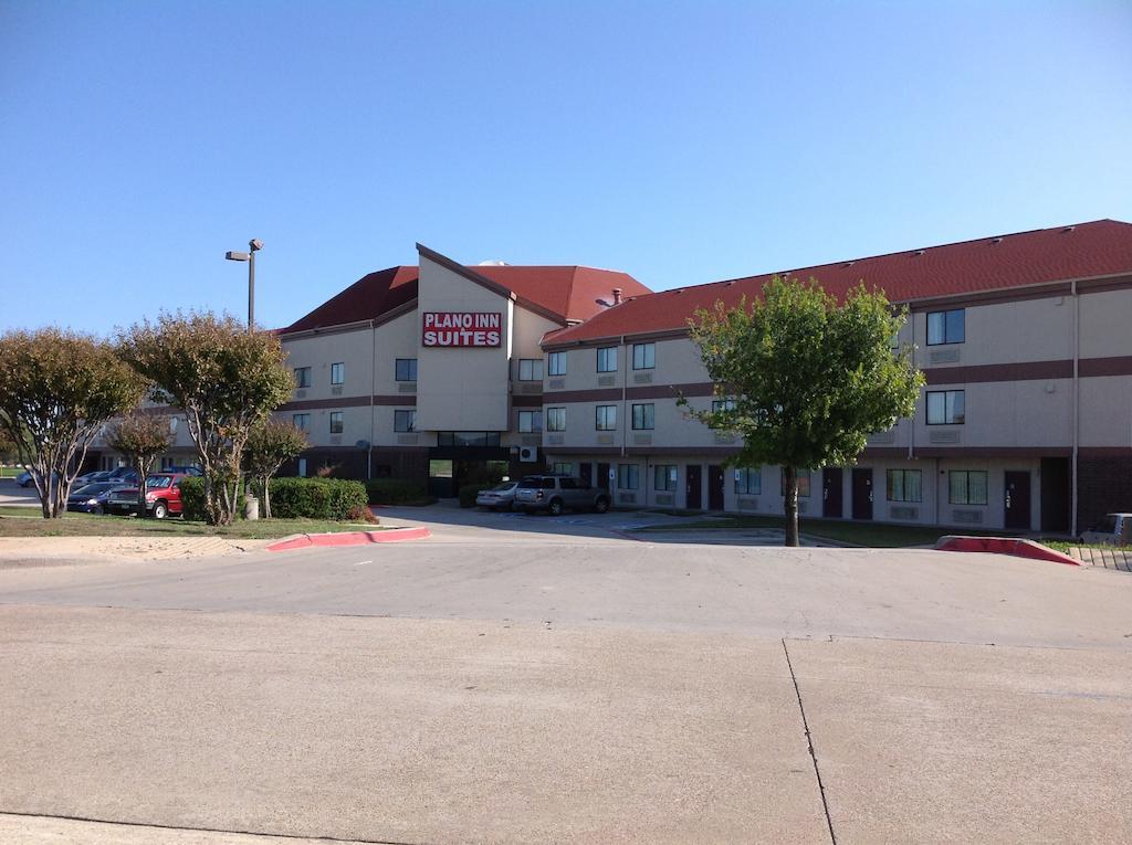 Plano Inn & Suites Exterior foto